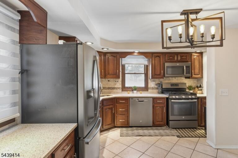 Property listing MLS 4034193 photo 11