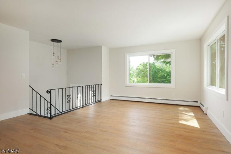 Property listing MLS 4034333 photo 14