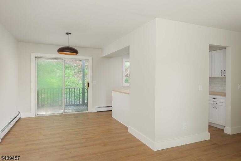 Property listing MLS 4034333 photo 16