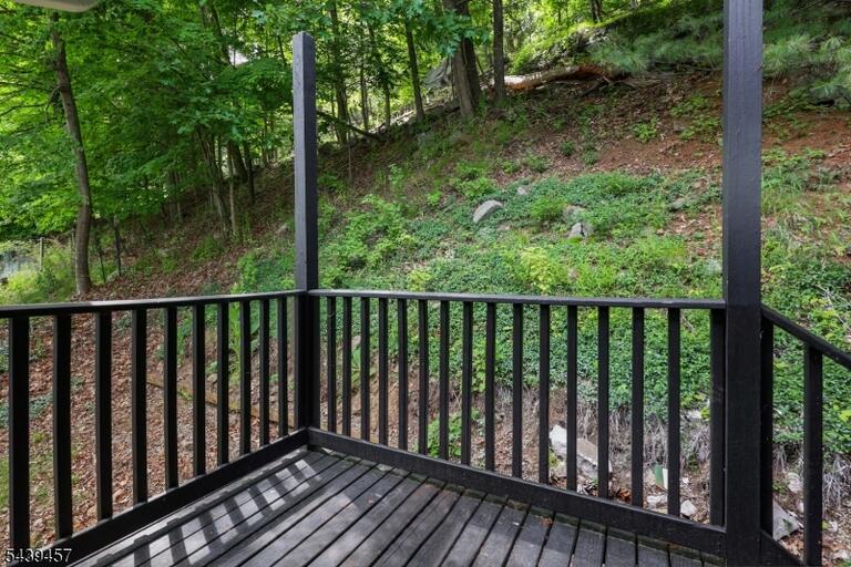 Property listing MLS 4034333 photo 5