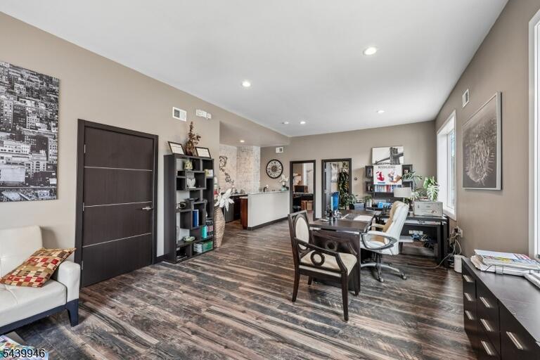 Property listing MLS 4034584 photo 6