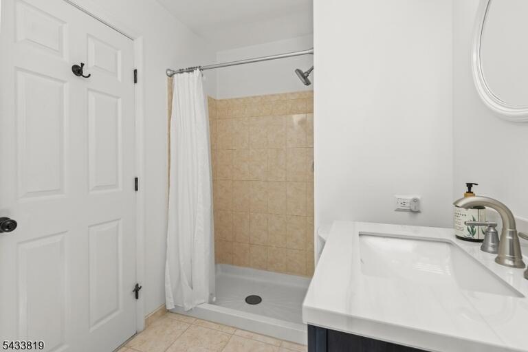 Property listing MLS 4035153 photo 17