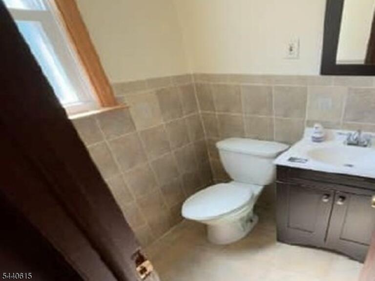 Property listing MLS 4035168 photo 14