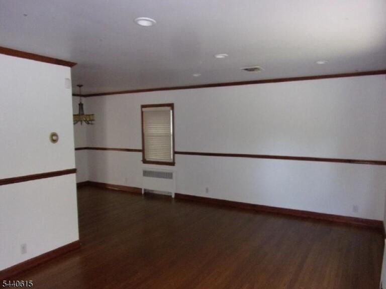 Property listing MLS 4035168 photo 4