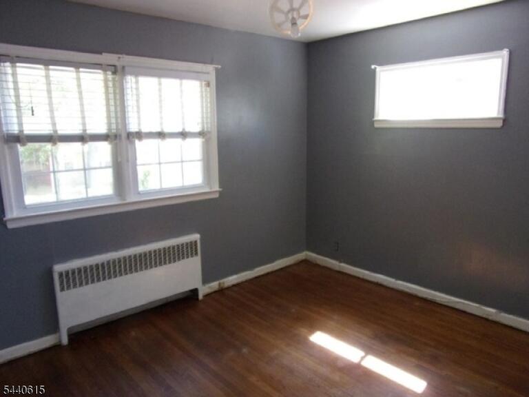 Property listing MLS 4035168 photo 9