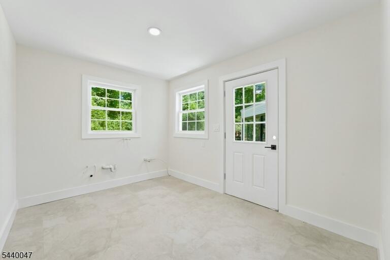 Property listing MLS 4035277 photo 27