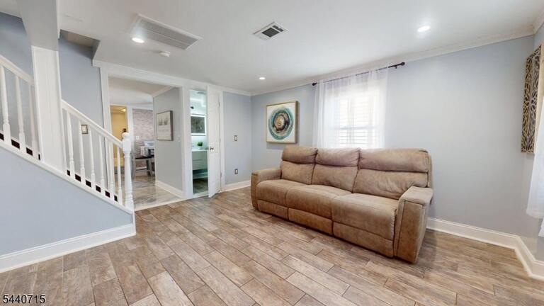 Property listing MLS 4035293 photo 4