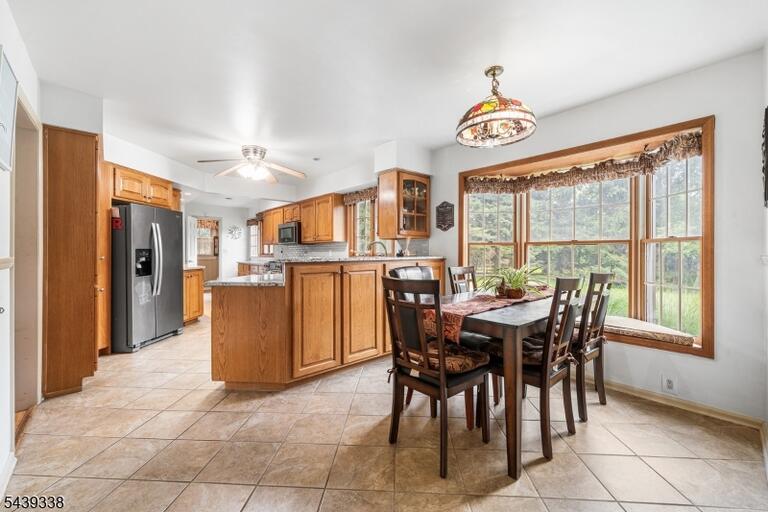 Property listing MLS 4035360 photo 12