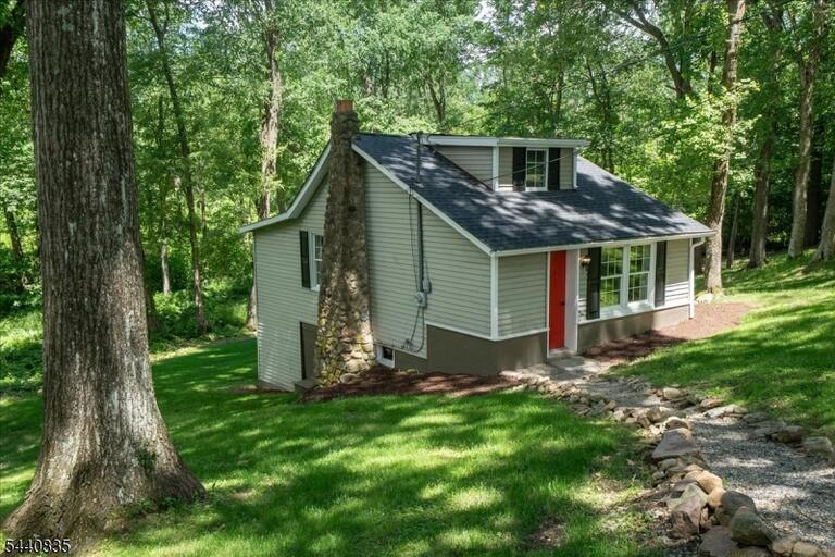 Property listing MLS 4035362 photo 27