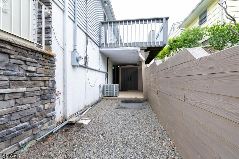 Property listing MLS 4035471 photo 30