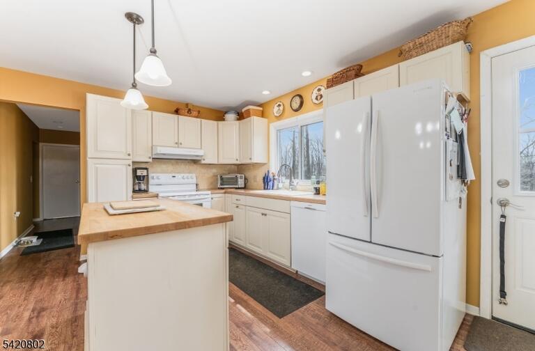 Property listing MLS 4035591 photo 18