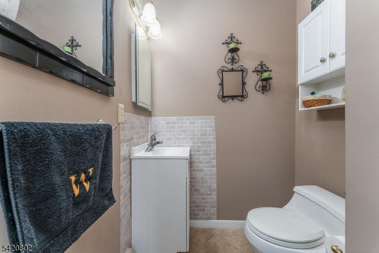 Property listing MLS 4035591 photo 28