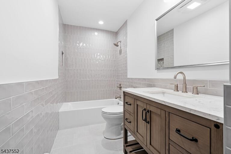 Property listing MLS 4035594 photo 29