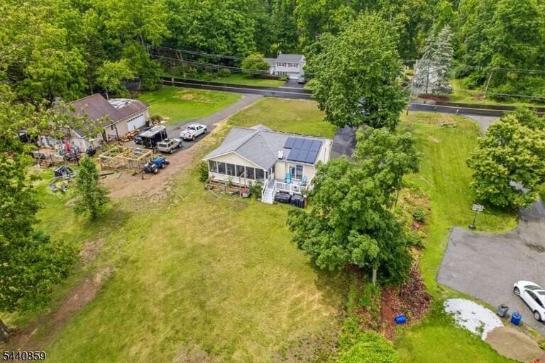 Property listing MLS 4035601 photo 9