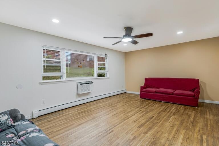 Property listing MLS 4035622 photo 8