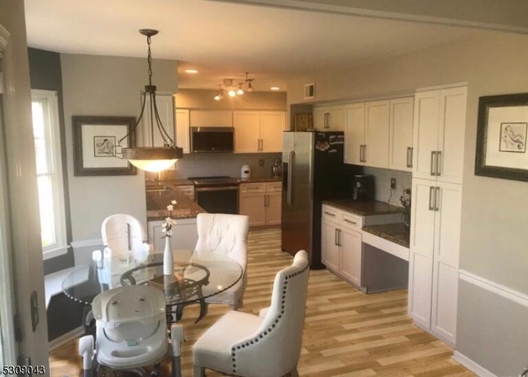Property listing MLS 4035738 photo 18