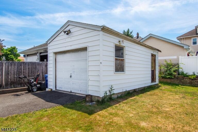 Property listing MLS 4035806 photo 11