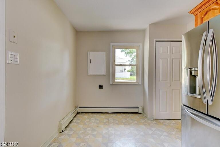 Property listing MLS 4035937 photo 24