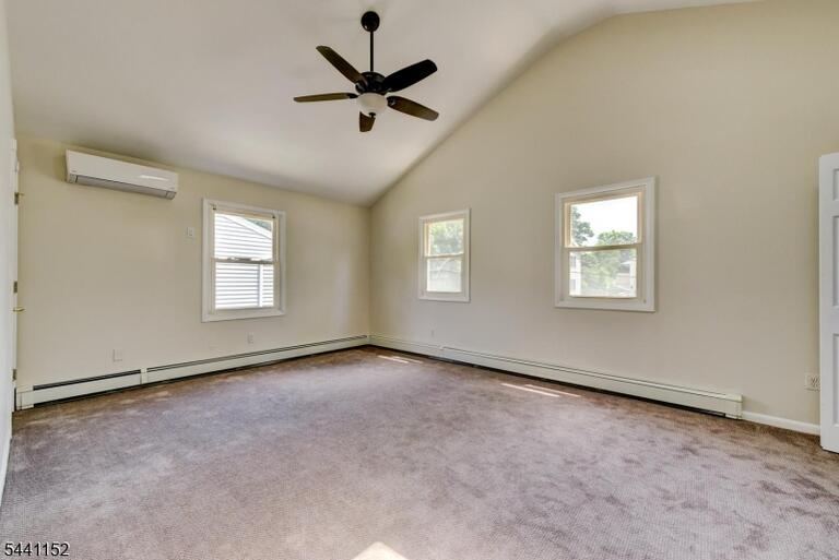 Property listing MLS 4035937 photo 27
