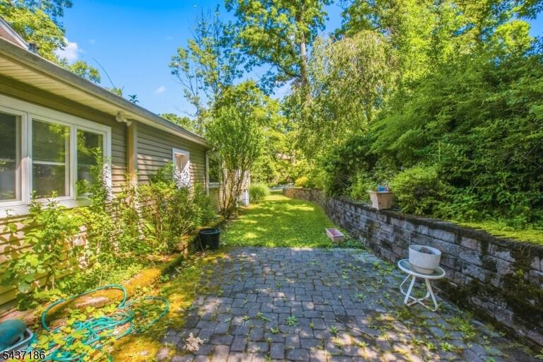 Property listing MLS 4035942 photo 23