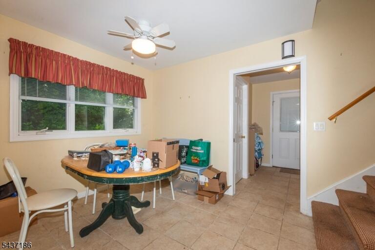 Property listing MLS 4035942 photo 9