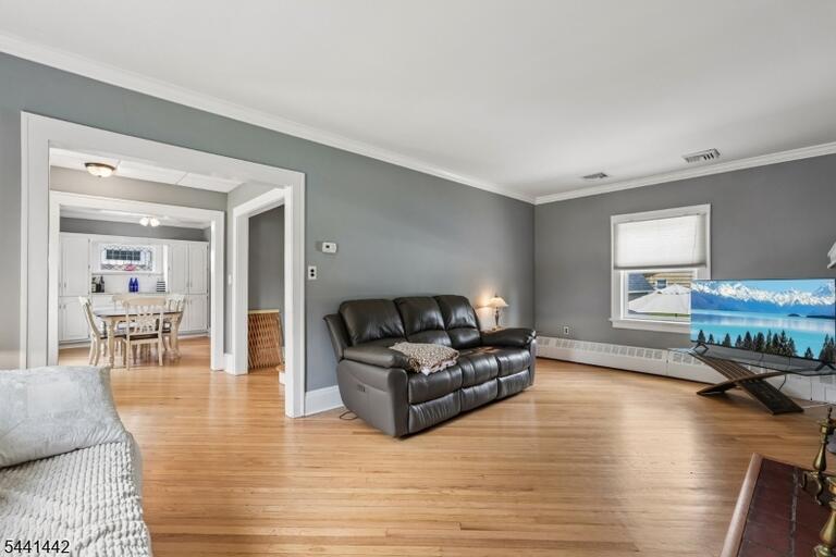 Property listing MLS 4036041 photo 10