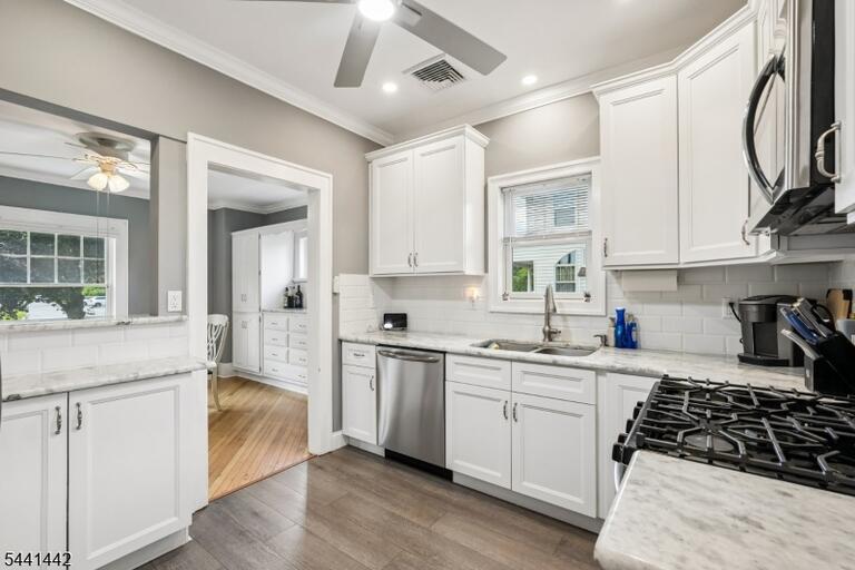 Property listing MLS 4036041 photo 14