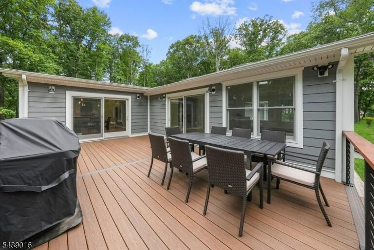 Property listing MLS 4036084 photo 44