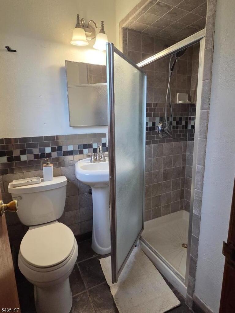 Property listing MLS 4036110 photo 3