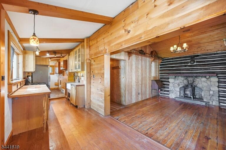 Property listing MLS 4036247 photo 1