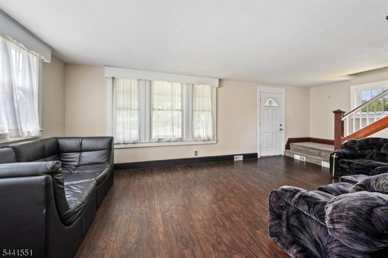 Property listing MLS 4036360 photo 6