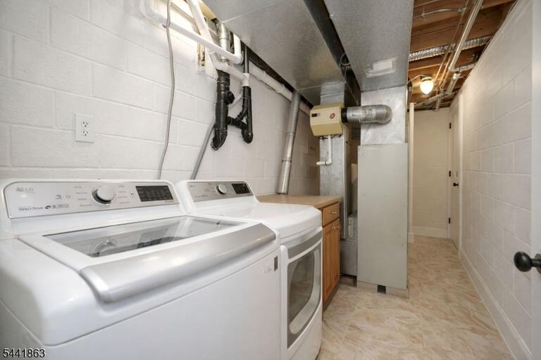 Property listing MLS 4036503 photo 26