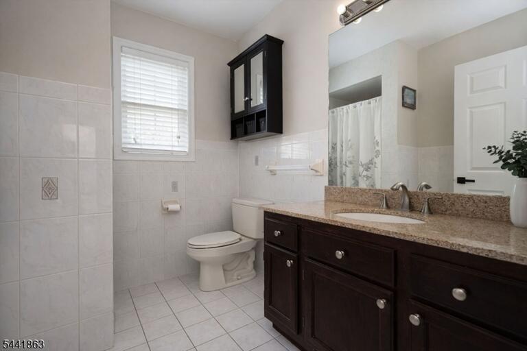 Property listing MLS 4036503 photo 37