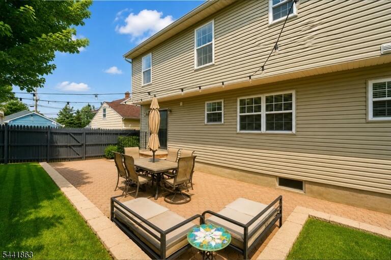 Property listing MLS 4036503 photo 6