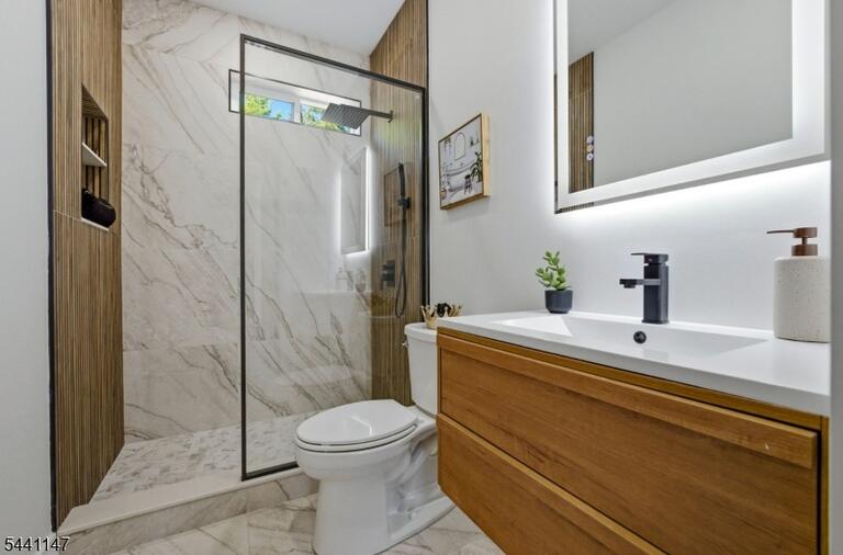 Property listing MLS 4036541 photo 16