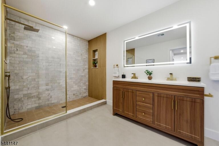 Property listing MLS 4036541 photo 36