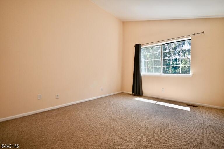 Property listing MLS 4036554 photo 10