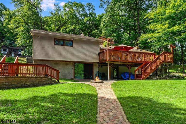 Property listing MLS 4036606 photo 29