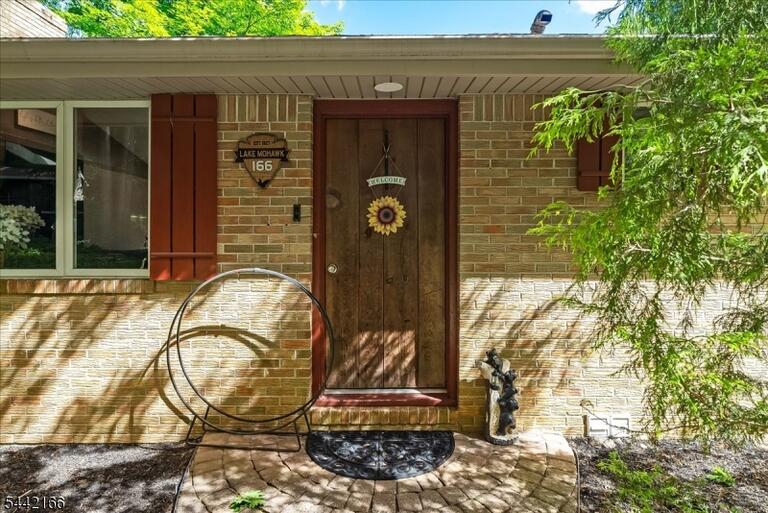 Property listing MLS 4036606 photo 3