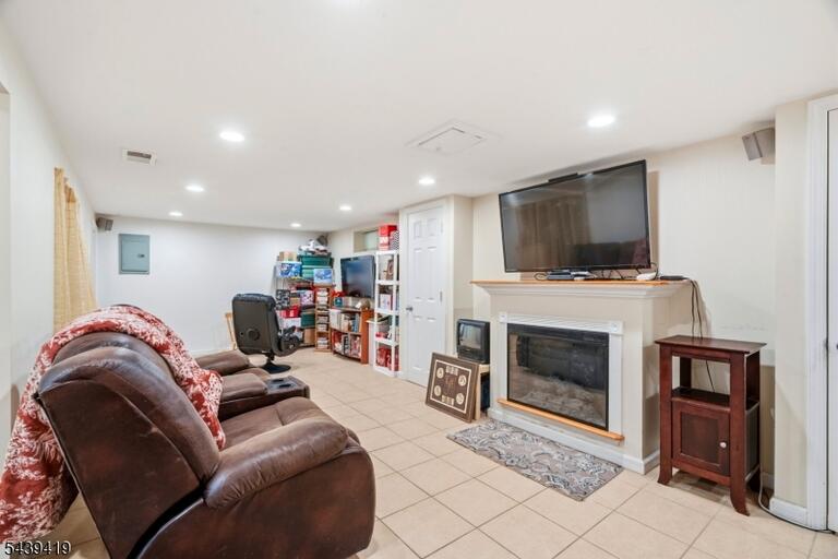 Property listing MLS 4036693 photo 11