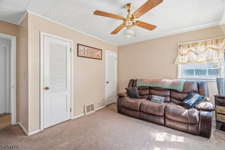 Property listing MLS 4036693 photo 9