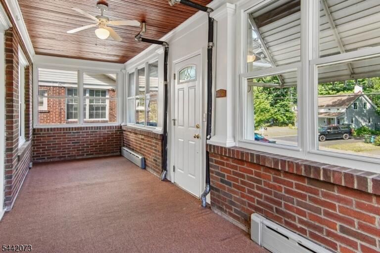 Property listing MLS 4036703 photo 3