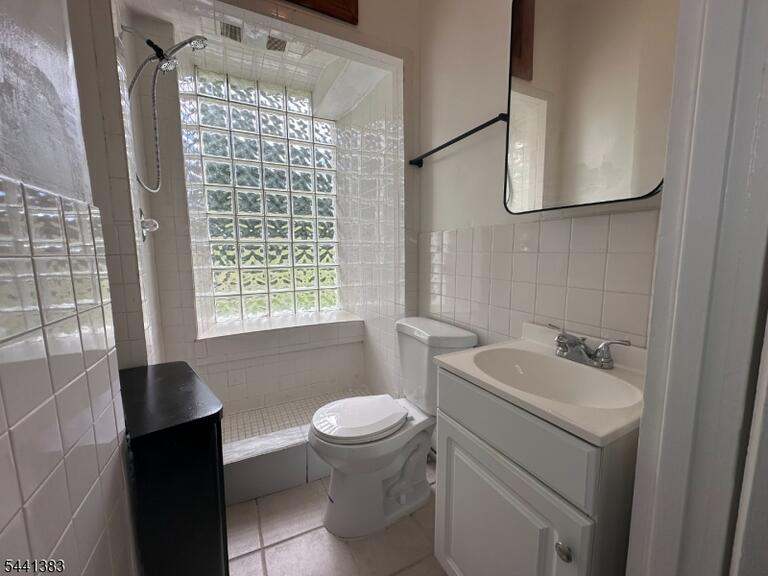 Property listing MLS 4036883 photo 5
