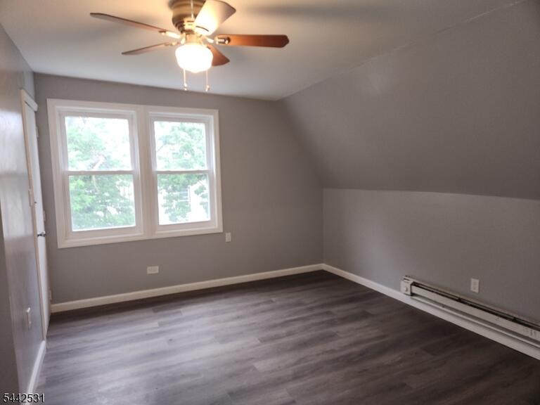 Property listing MLS 4037133 photo 3
