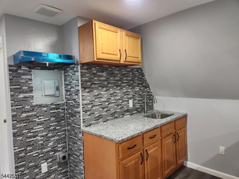 Property listing MLS 4037133 photo 8