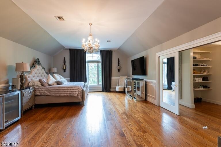 Property listing MLS 4037136 photo 23