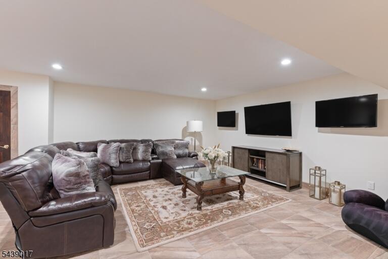 Property listing MLS 4037136 photo 39