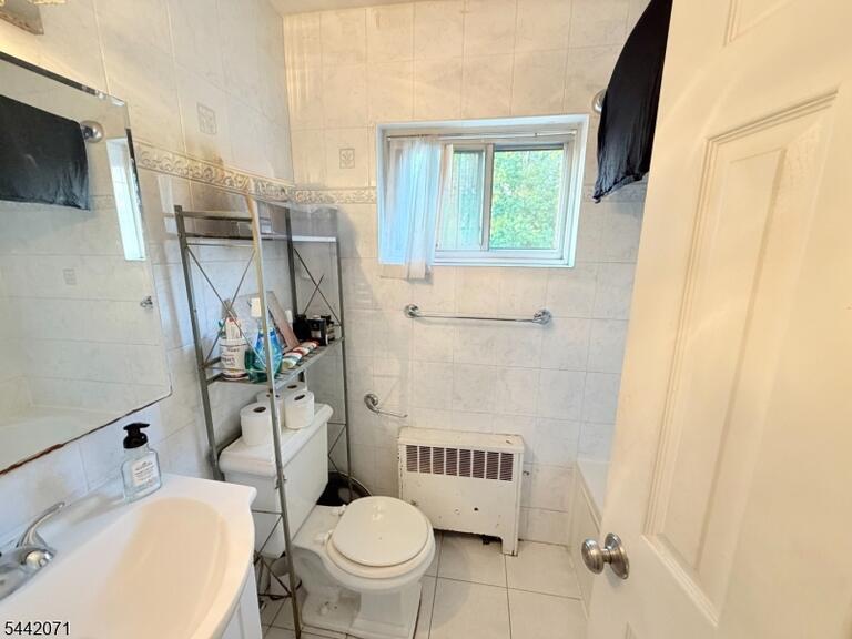 Property listing MLS 4037266 photo 8