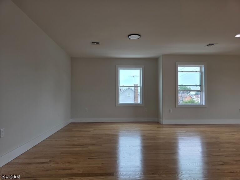 Property listing MLS 4037396 photo 8
