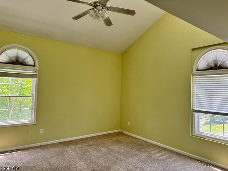 Property listing MLS 4037401 photo 7